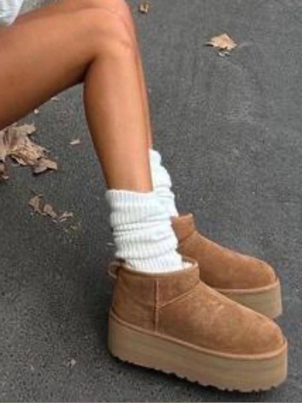 UGG classic ultra mini Chestnut Suede Platform Ankle Booties